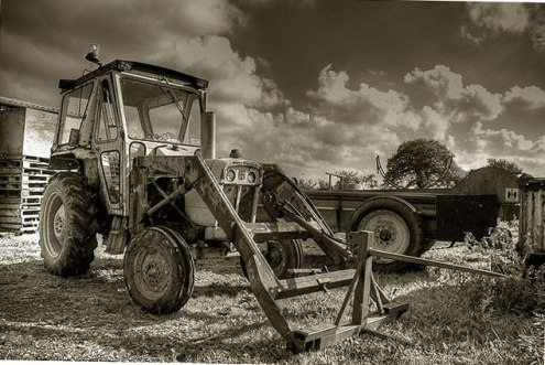 Трактор на ферме моего тестя (фото)